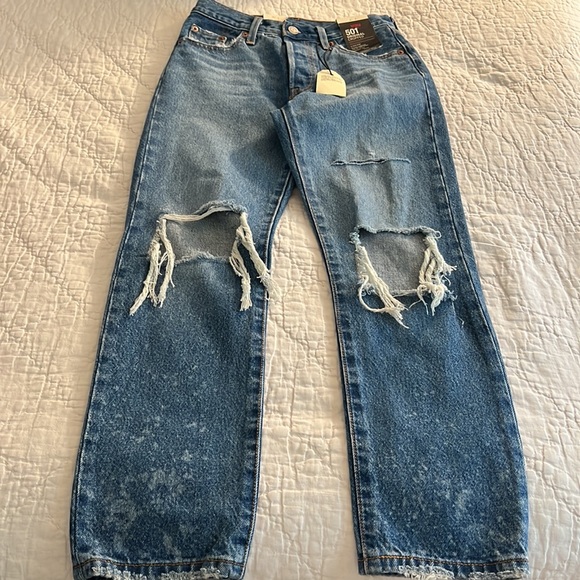 NWT Levi’s 501 Original Cropped Jeans in Athens Ranks Rigid Cotton - Picture 8 of 14